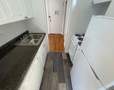 102-20 67th Drive - Photo Thumbnail 3