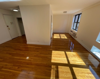 102-20 67th Drive - Photo Thumbnail 7