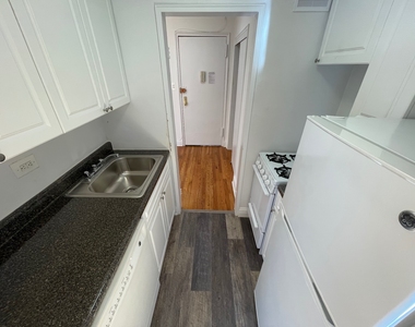 102-20 67th Drive - Photo Thumbnail 4