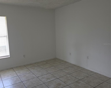 921 W Oak Ridge Road - Photo Thumbnail 4