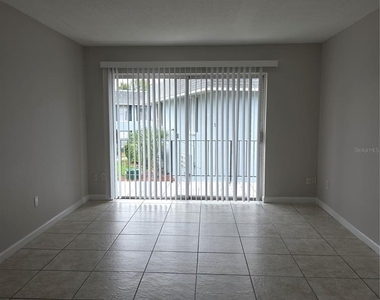 921 W Oak Ridge Road - Photo Thumbnail 16