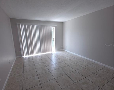 921 W Oak Ridge Road - Photo Thumbnail 5