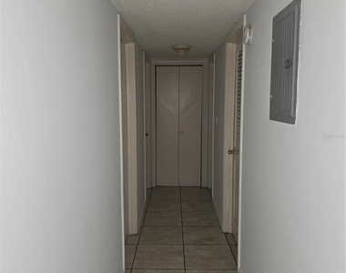 921 W Oak Ridge Road - Photo Thumbnail 3