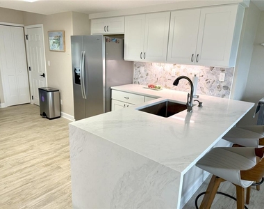 1153 Clark Street - Photo Thumbnail 14