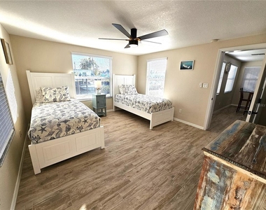 1153 Clark Street - Photo Thumbnail 21