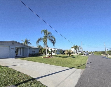 1153 Clark Street - Photo Thumbnail 2