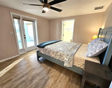 1153 Clark Street - Photo Thumbnail 16
