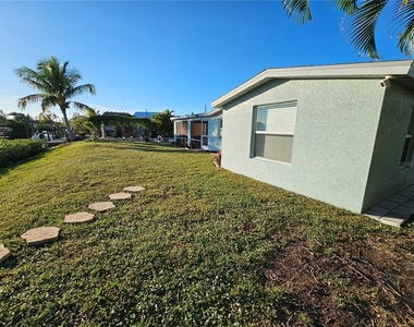 1153 Clark Street - Photo Thumbnail 31