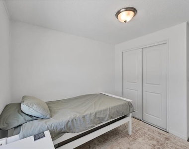 3280 Holly Avenue - Photo Thumbnail 26