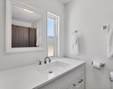 3280 Holly Avenue - Photo Thumbnail 24
