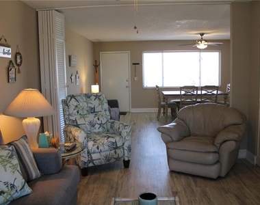 4460 Ironwood Circle - Photo Thumbnail 14