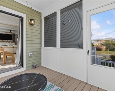 1608 East Street - Photo Thumbnail 32