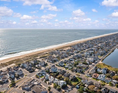 1608 East Street - Photo Thumbnail 4