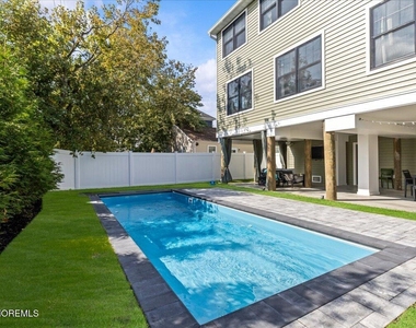1608 East Street - Photo Thumbnail 49