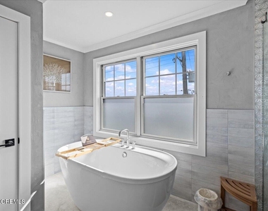 1608 East Street - Photo Thumbnail 14