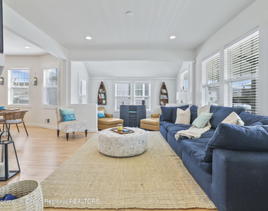 316 Park Place Avenue - Photo Thumbnail 4