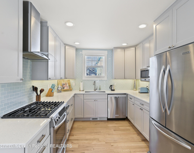 316 Park Place Avenue - Photo Thumbnail 11