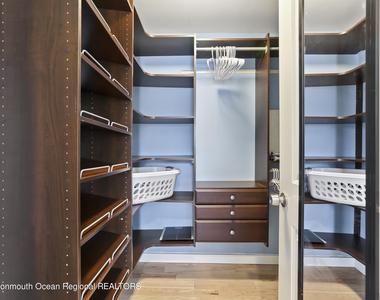 316 Park Place Avenue - Photo Thumbnail 24