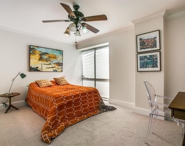 4242 Lomo Alto Drive - Photo Thumbnail 9