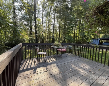 200 Daniel Drive - Photo Thumbnail 4