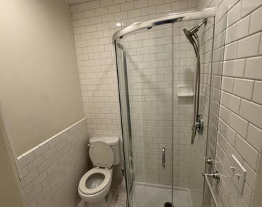368 Crescent Drive - Photo Thumbnail 8