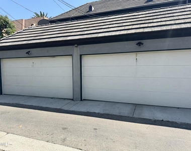 368 Crescent Drive - Photo Thumbnail 11