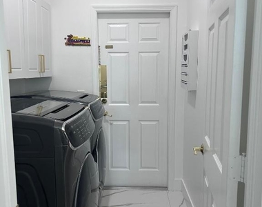3158 Sw Martin Street - Photo Thumbnail 17