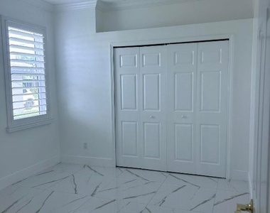 3158 Sw Martin Street - Photo Thumbnail 11