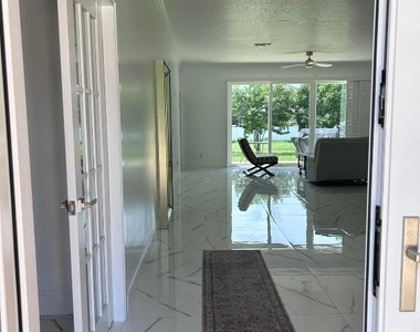 3158 Sw Martin Street - Photo Thumbnail 20