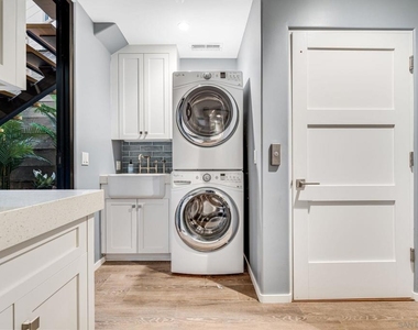 282 Neptune Avenue - Photo Thumbnail 48