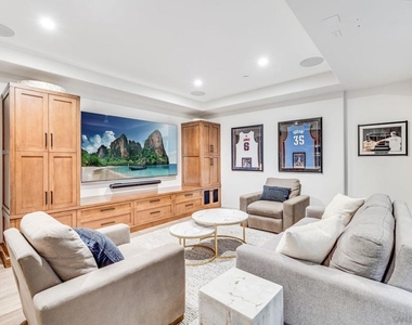 282 Neptune Avenue - Photo Thumbnail 46