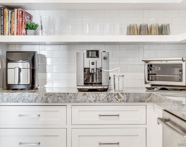 282 Neptune Avenue - Photo Thumbnail 19