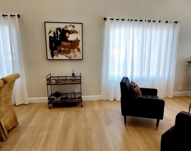 3327 Rainbow Creek Circle - Photo Thumbnail 5