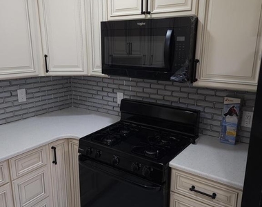 8303 Ridgeway Street - Photo Thumbnail 8