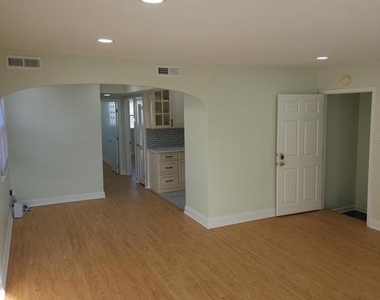 8303 Ridgeway Street - Photo Thumbnail 4