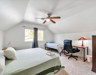 8001 Briarwood Ln - Photo Thumbnail 17
