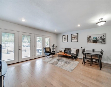 8001 Briarwood Ln - Photo Thumbnail 7