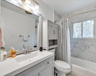 8001 Briarwood Ln - Photo Thumbnail 4