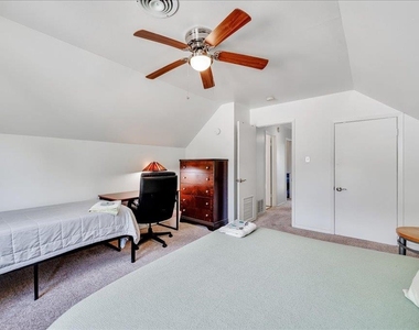 8001 Briarwood Ln - Photo Thumbnail 18