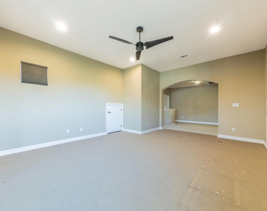 826 San Remo Blvd - Photo Thumbnail 17