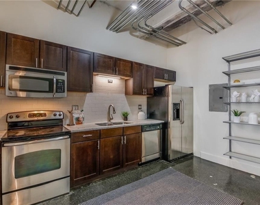 659 Auburn Avenue Ne - Photo Thumbnail 6