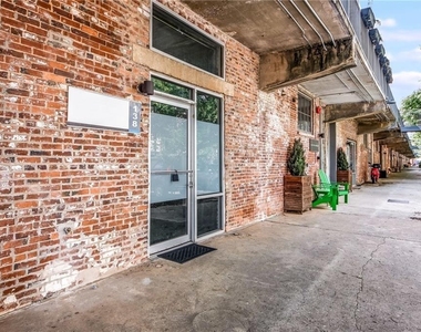 659 Auburn Avenue Ne - Photo Thumbnail 3