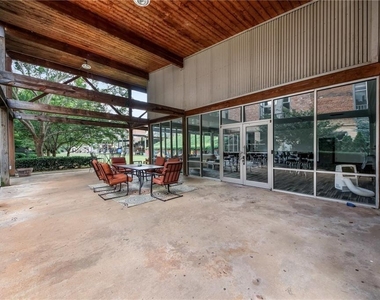 659 Auburn Avenue Ne - Photo Thumbnail 13