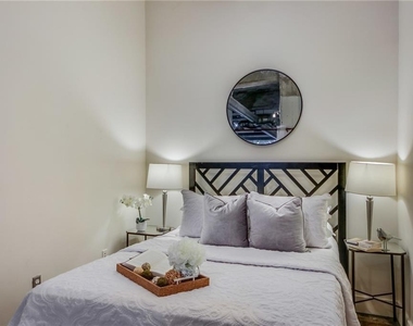 659 Auburn Avenue Ne - Photo Thumbnail 9
