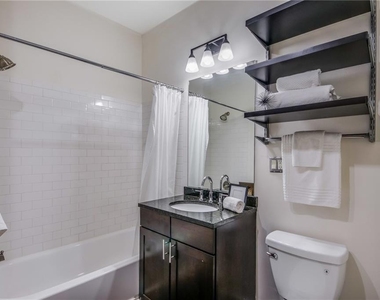 659 Auburn Avenue Ne - Photo Thumbnail 10