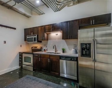 659 Auburn Avenue Ne - Photo Thumbnail 7