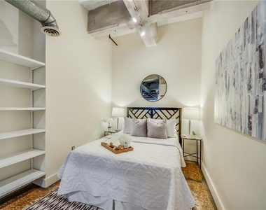 659 Auburn Avenue Ne - Photo Thumbnail 8