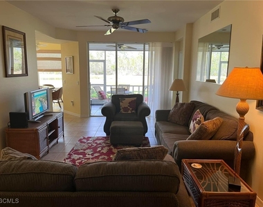 11011 Mill Creek Way - Photo Thumbnail 2