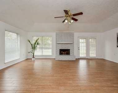 3315 Honey Creek Drive - Photo Thumbnail 11