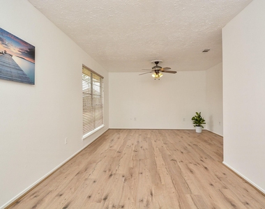 3315 Honey Creek Drive - Photo Thumbnail 18
